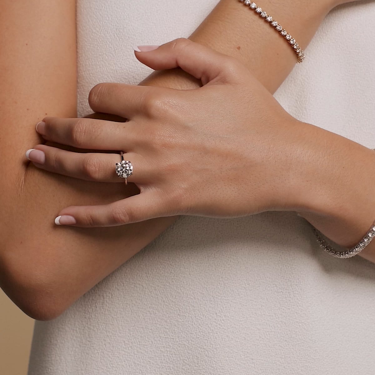 Classic Solitaire Engagement Ring in White Gold with Round Brilliant Center Stone