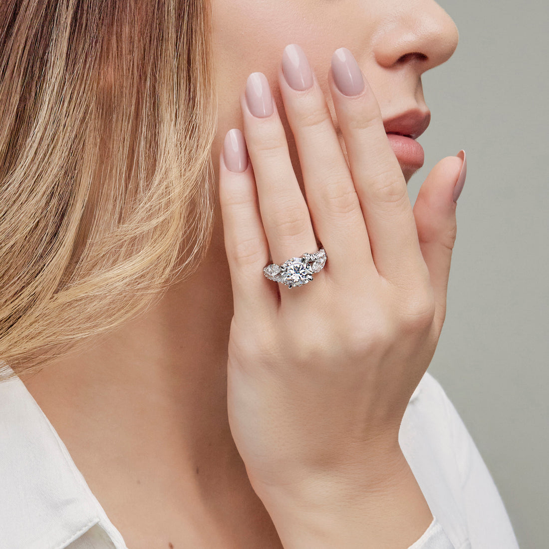 Round Cut Lab Grown Diamond Engagement Ring
