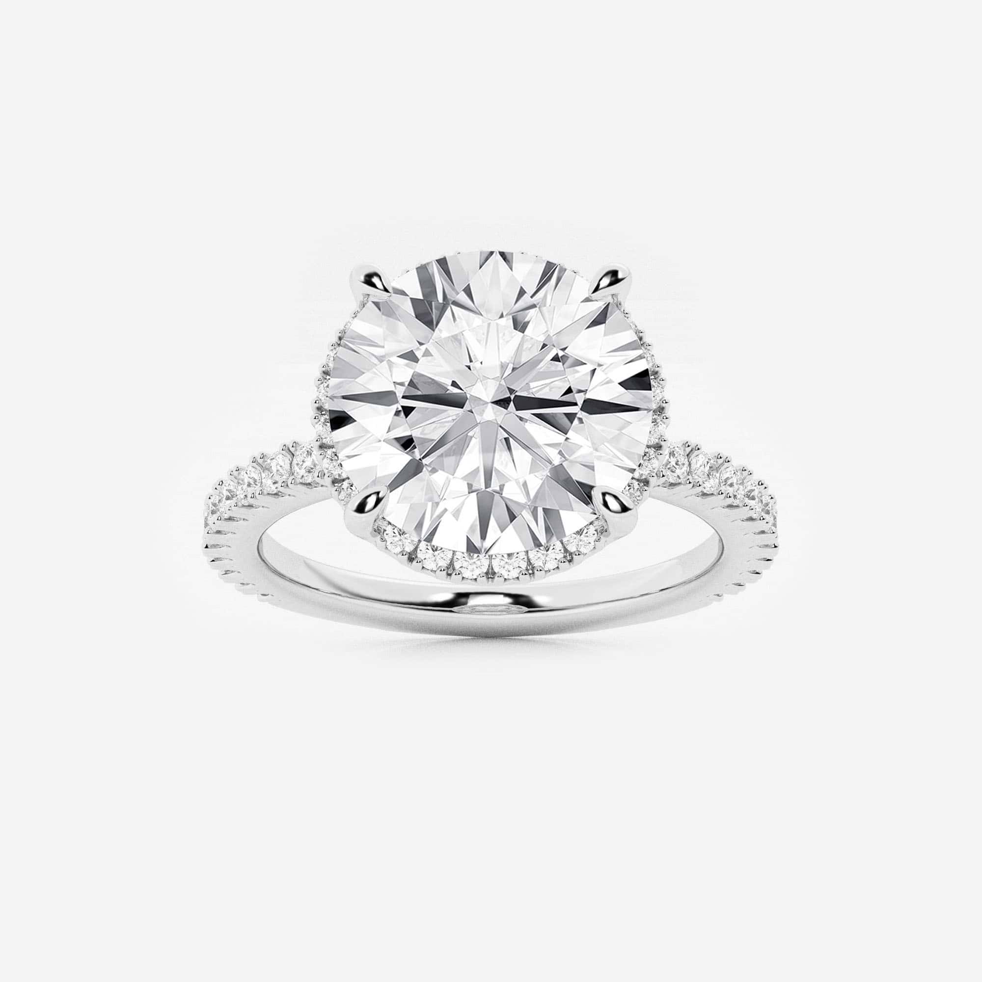 Round Brilliant Lab Diamond Engagement Ring (Grand Suan Setting)