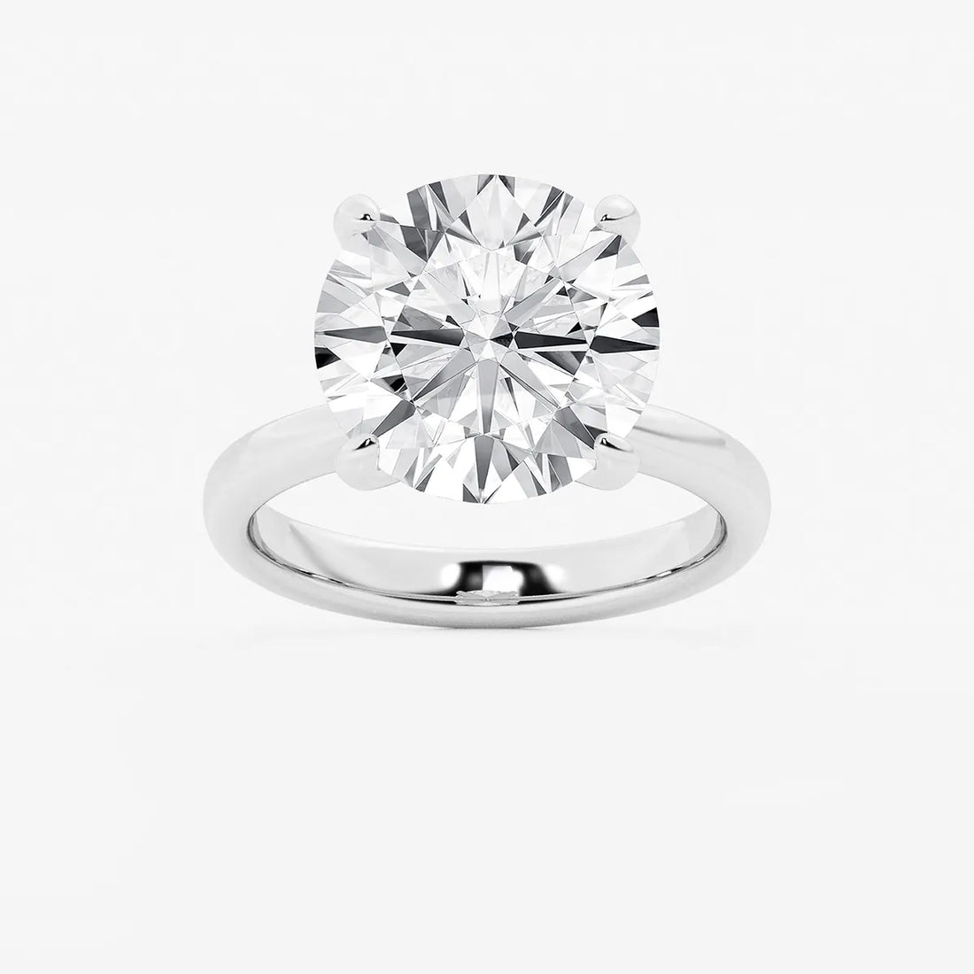 Classic Knife-Edge Solitaire Engagement Ring in White Gold with Round Brilliant Center Stone