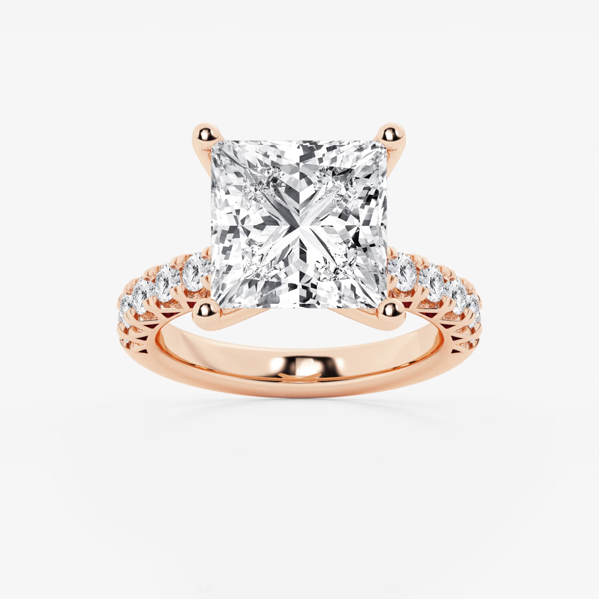 Princess Cut Engagement Ring with Vintage-Inspired Scalloped Band