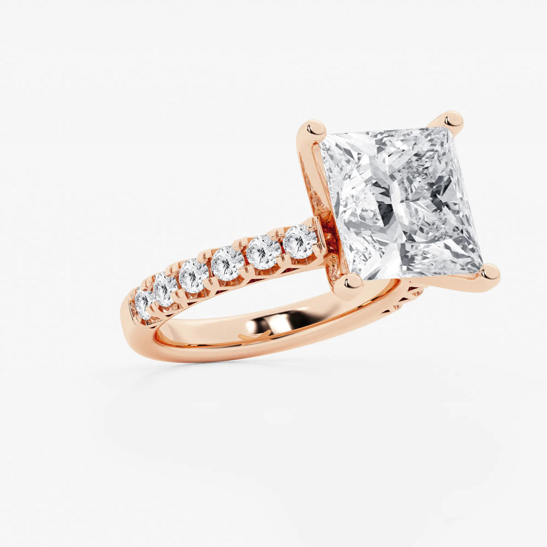 Princess Cut Engagement Ring with Vintage-Inspired Scalloped Band