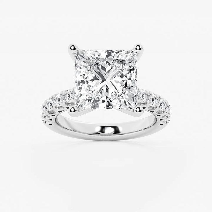 Princess Cut Engagement Ring with Vintage-Inspired Scalloped Band