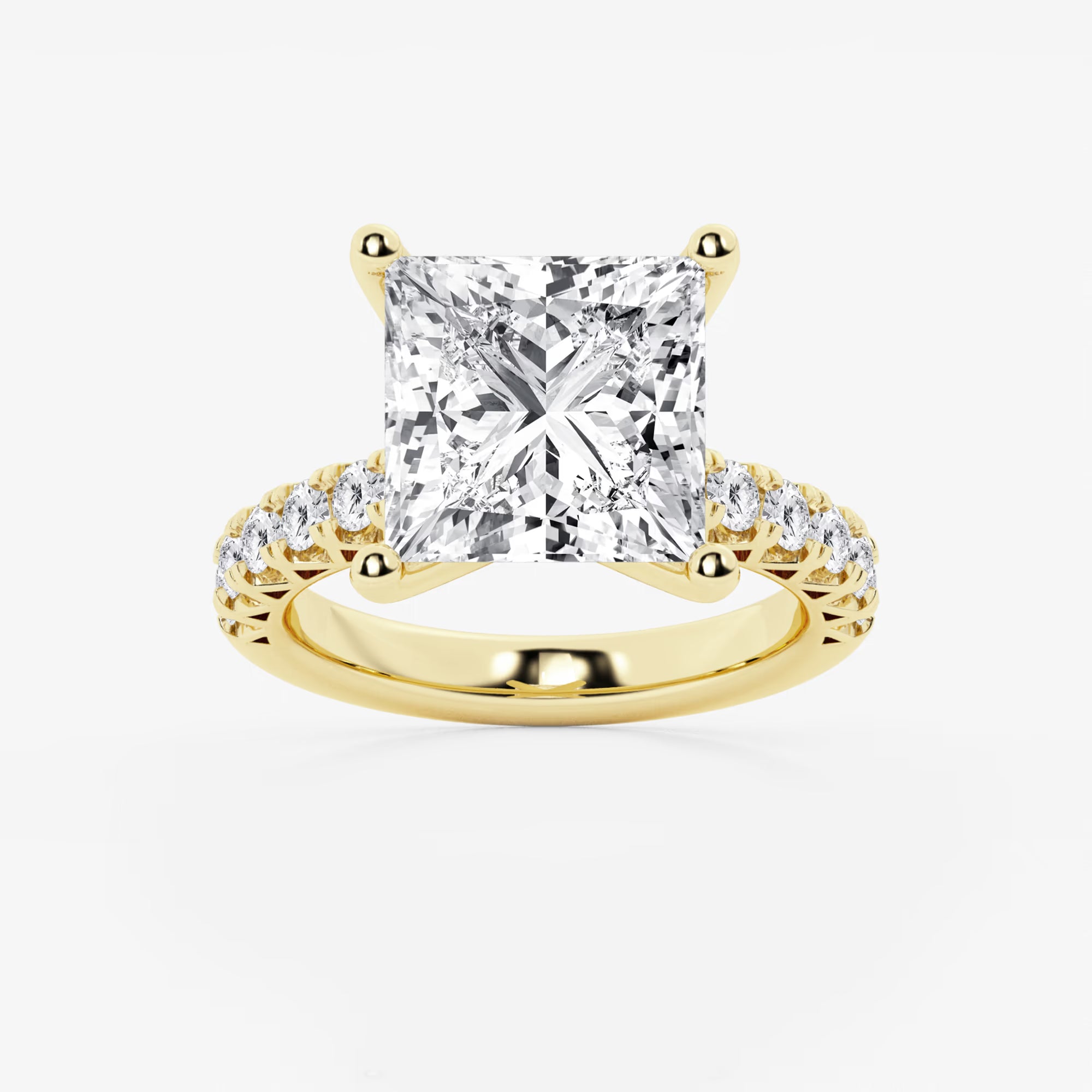 Princess Cut Engagement Ring with Vintage-Inspired Scalloped Band
