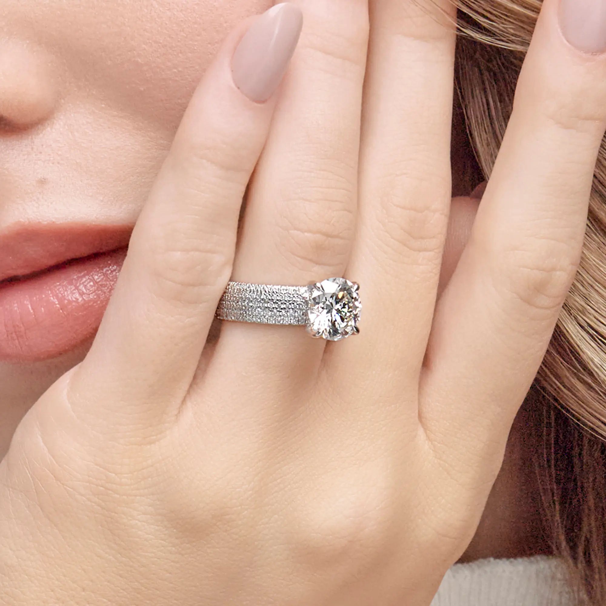 Round Cut Lab Grown Diamond Engagement Ring